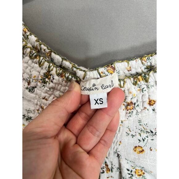 Cousin Earl Beige Yellow Floral Babydoll Peasant Top Sz XS Cottagecore Boho - Picture 3 of 12